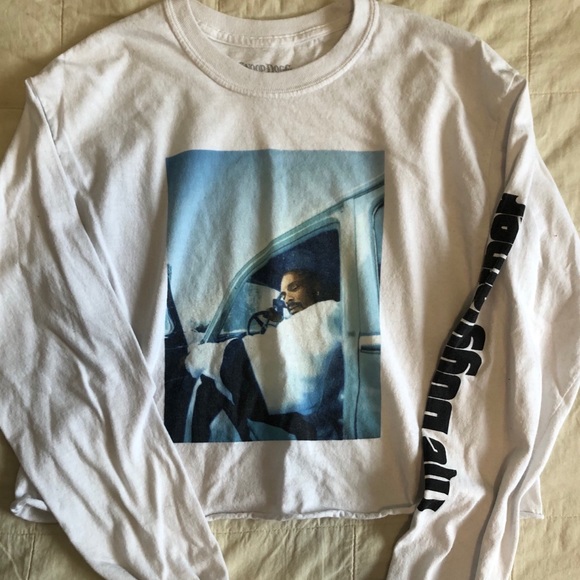 Urban Outfitters Tops - 💕Snoop Dog💕